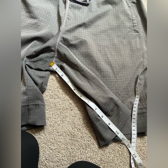 ⭐️XL Fitting Grey Lululemon Shorts - older style - Picture 6 of 6